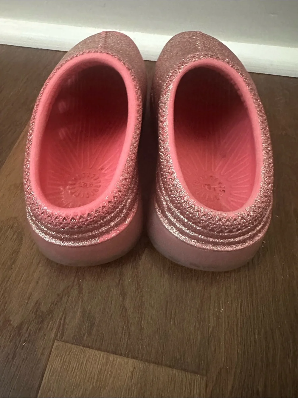 UGG Girls Tasman Pink Glitter Slip-On Clogs in Pink Size 9